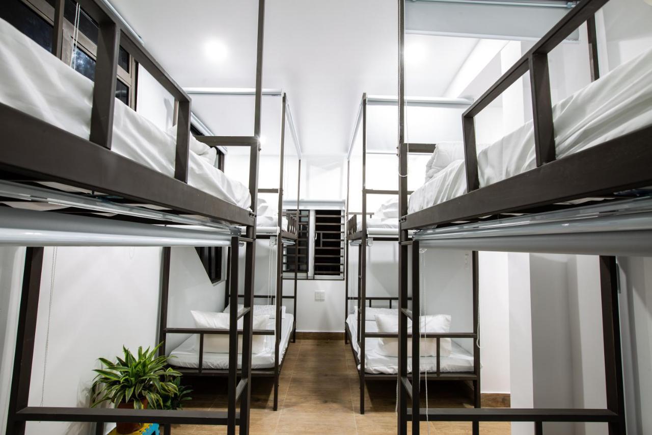 5.T Hostel Хюэ Экстерьер фото