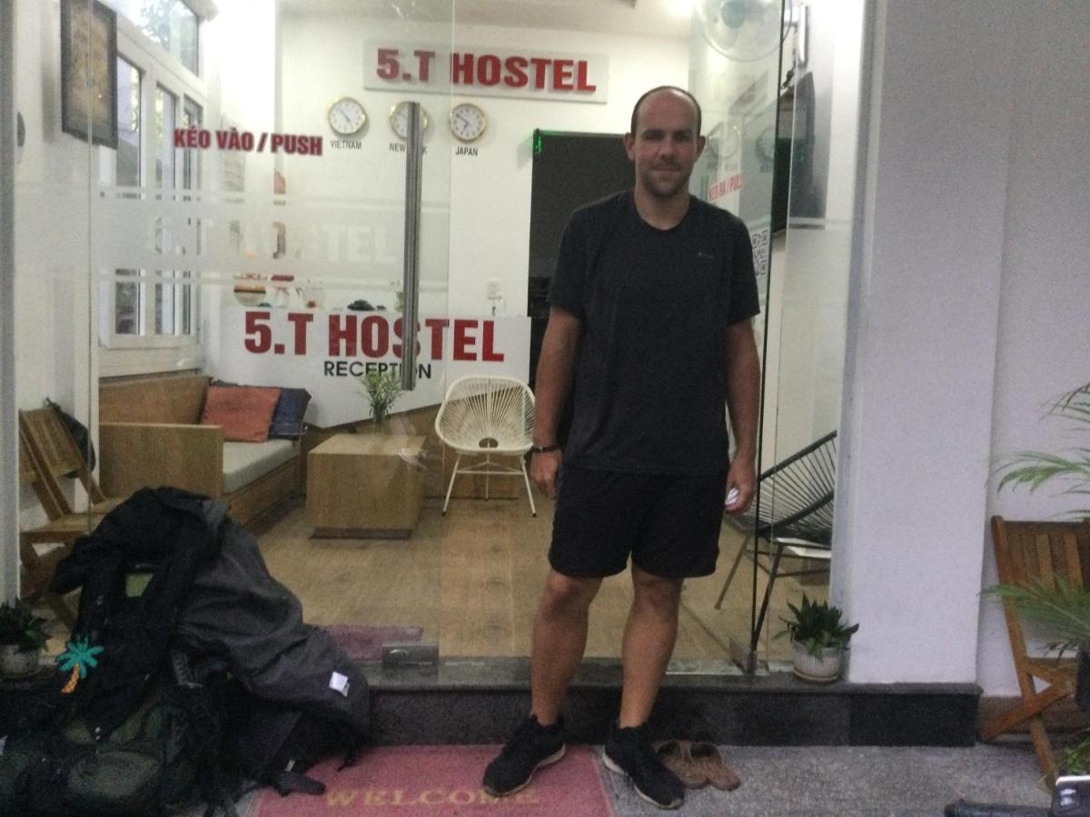 5.T Hostel Хюэ Экстерьер фото