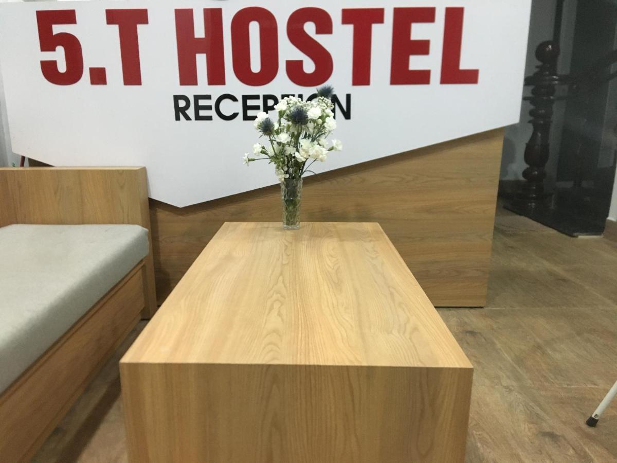 5.T Hostel Хюэ Экстерьер фото